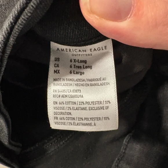 EXTRA TALL American Eagle Black Curvy Hi-Rise Jeggings - Picture 3 of 6